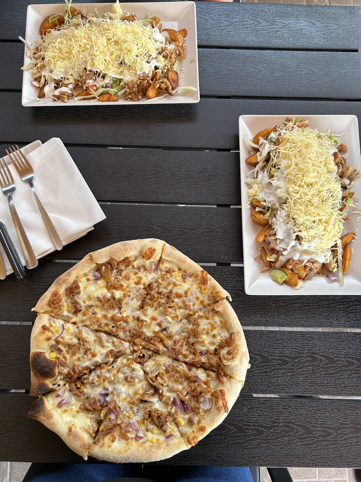 Pizza és gyros tálak